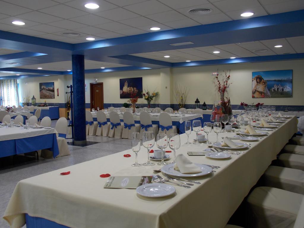 Hotel San Cristobal Coria Ngoại thất bức ảnh