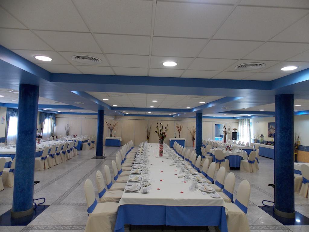 Hotel San Cristobal Coria Ngoại thất bức ảnh